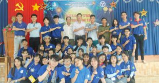 Đội công tác xã hội HITU mang “TRUNG THU YÊU THƯƠNG” về Xã Lộc Khánh, Huyện Lộc Ninh, Tỉnh Bình Phước