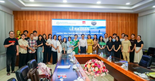 Lễ ra quân cho Đoàn sinh viên và giảng viên trường tham gia Chương trình trao đổi sinh viên Việt Nam – Singapore 2024