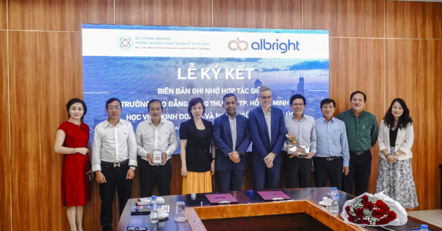 LỄ KÝ KẾT BIÊN BẢN GHI NHỚ HỢP TÁC GIỮA TRƯỜNG CAO ĐẲNG CÔNG THƯƠNG TP.HCM VÀ HỌC VIỆN KINH DOANH VÀ NGÔN NGỮ ALBRIGHT-ÚC
