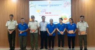 TỔNG KẾT CÔNG TÁC CÔNG ĐOÀN 2024 & TRAO QUÀ TẾT CHO CÔNG ĐOÀN VIÊN KHÓ KHĂN TẠI TRƯỜNG CAO ĐẲNG CÔNG THƯƠNG TPHCM