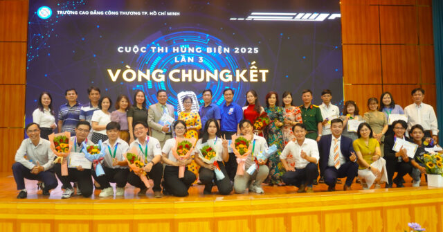 Chung Kết Cuộc Thi Hùng Biện 2025: “Sinh viên Công Thương tự hào tiến bước” – Hành Trình Rực Rỡ Khép Lại Trong Cảm Xúc