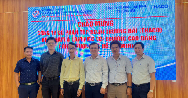 Ch&agrave;o mừng C&ocirc;ng ty Cổ phần Tập đo&agrave;n Trường Hải (THACO) đến thăm v&agrave; l&agrave;m việc tại Trường Cao đẳng C&ocirc;ng Thương TP.HCM