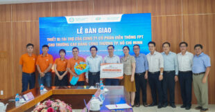 Trường Cao đẳng C&ocirc;ng Thương TP.HCM tiếp nhận t&agrave;i trợ thiết bị từ doanh nghiệp FPT phục vụ chương tr&igrave;nh giảng dạy