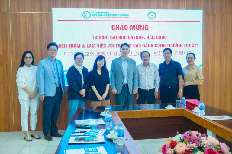 Trường Đại Học Daeduk (H&agrave;n Quốc) Đến Thăm V&agrave; L&agrave;m Việc Tại Trường Cao Đẳng C&ocirc;ng Thương TP.HCM